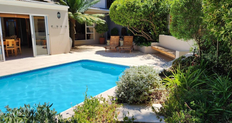 5 Bedroom Property for Sale in Panorama Western Cape